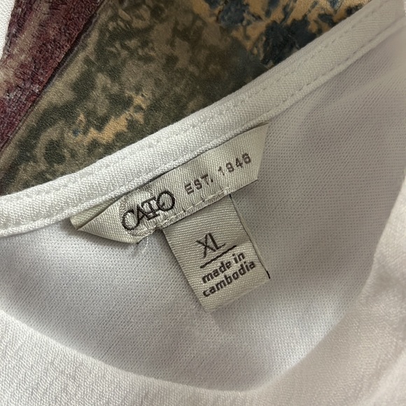 1730 NWOT Cato Sleeveless Embroidery Accents Back Cutout Blouse. SzXL - Picture 9 of 9